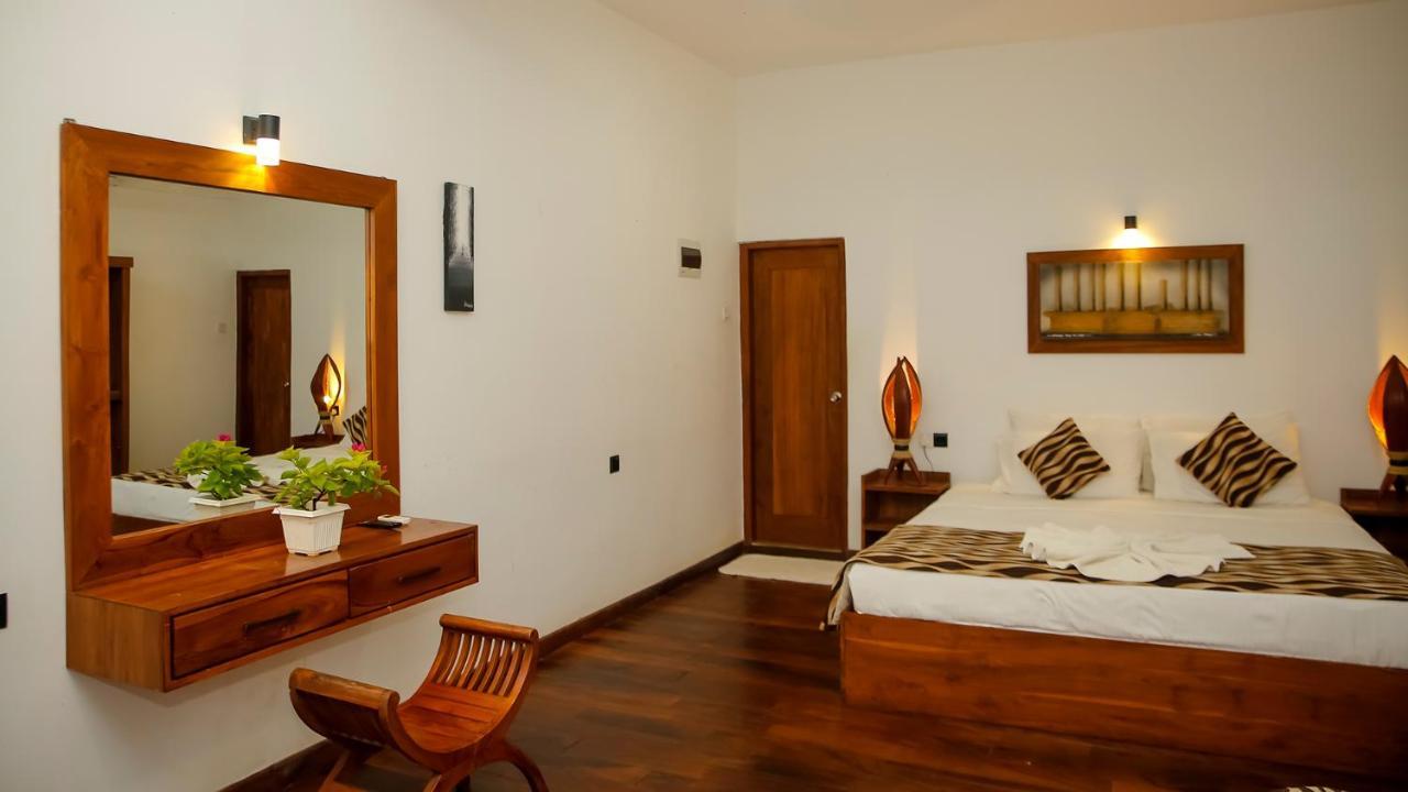Silver Crown Nature Resort Kombichankulama Екстериор снимка
