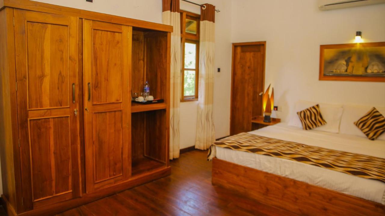 Silver Crown Nature Resort Kombichankulama Екстериор снимка